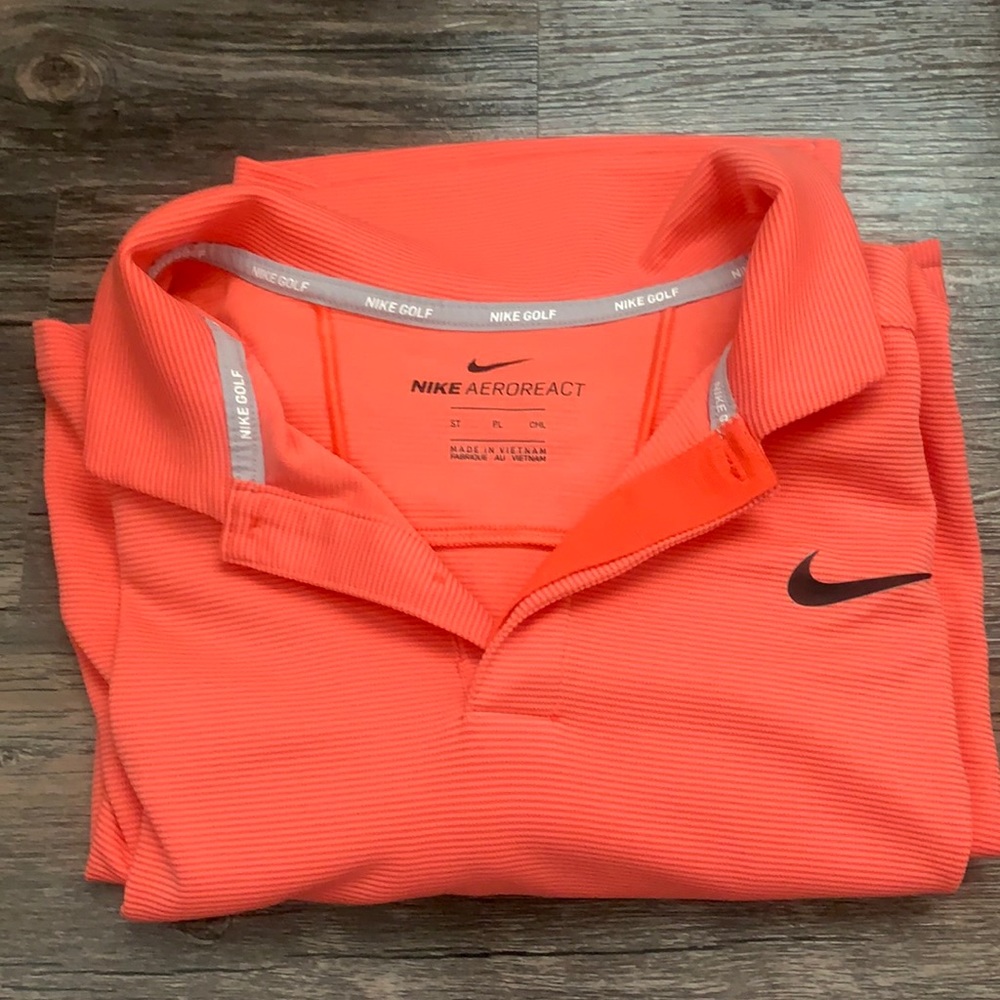 Euc Nike golf shirt / polo